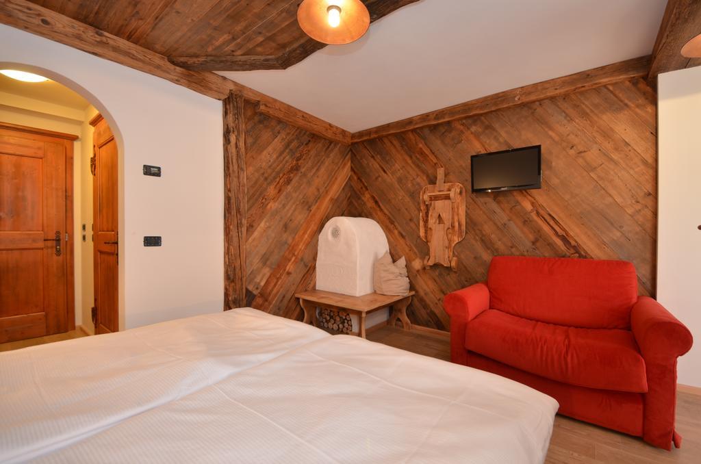 Agritur Agua Biencia Pozza di Fassa Quarto foto